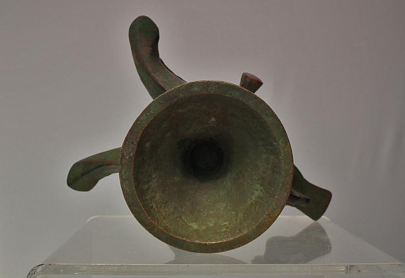 Antique Medieval Islamic Double-Wicked Bronze Oil Lamp Khorasan Seljuk Seljuq 12th C