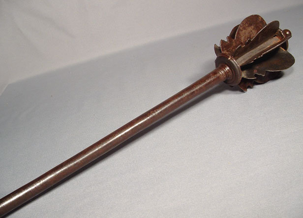 ANTIQUE INDO PERSIAN MUGHAL MACE WITH KHANDA HILT, 17th century