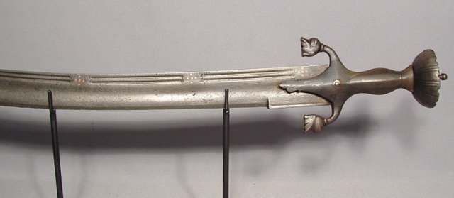 Antique Indo Persian Mughal Sword 17th century Pulouar