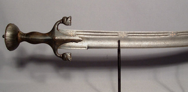 Antique Indo Persian Mughal Sword 17th century Pulouar