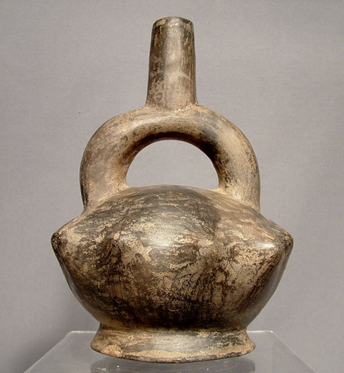 Ancient Pre Columbian Chimu Vessel, 850 -1450 AD