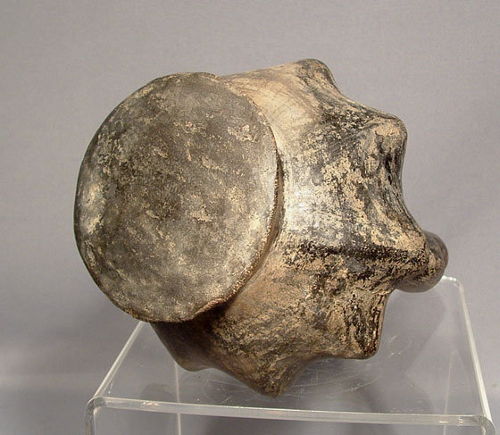 Ancient Pre Columbian Chimu Vessel, 850 -1450 AD