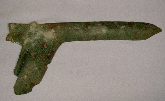 Antique Chinese Zhou Dynasty Bronze Ge Axe