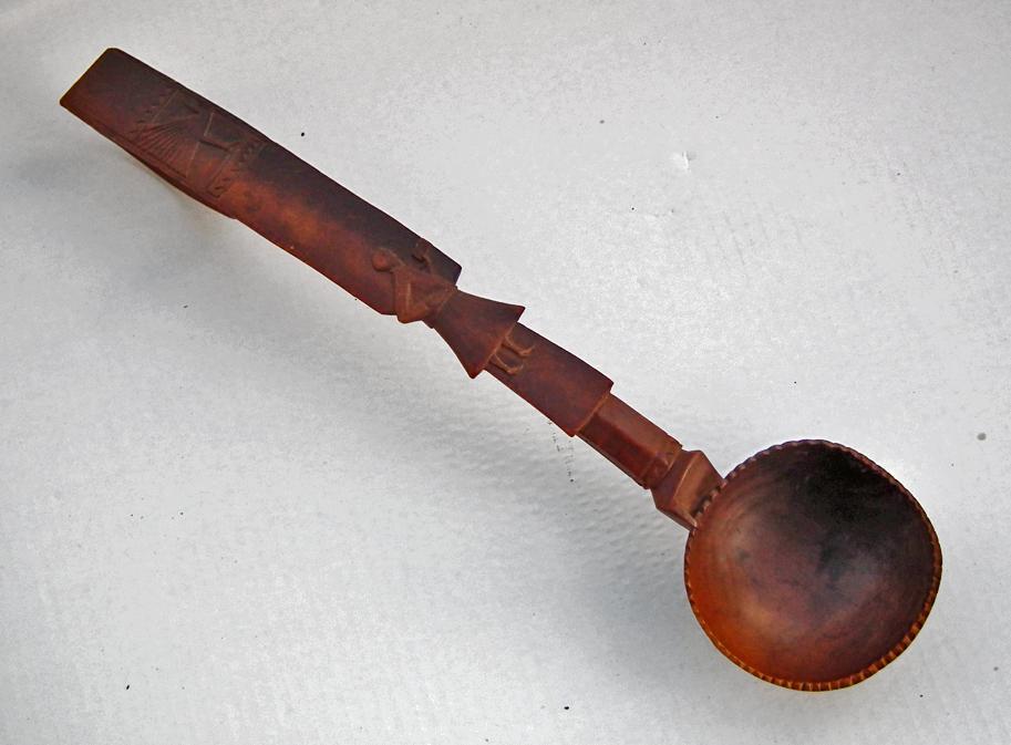 Antique American Folk Art Early 20th Century Finely Carved Wooden Ladle