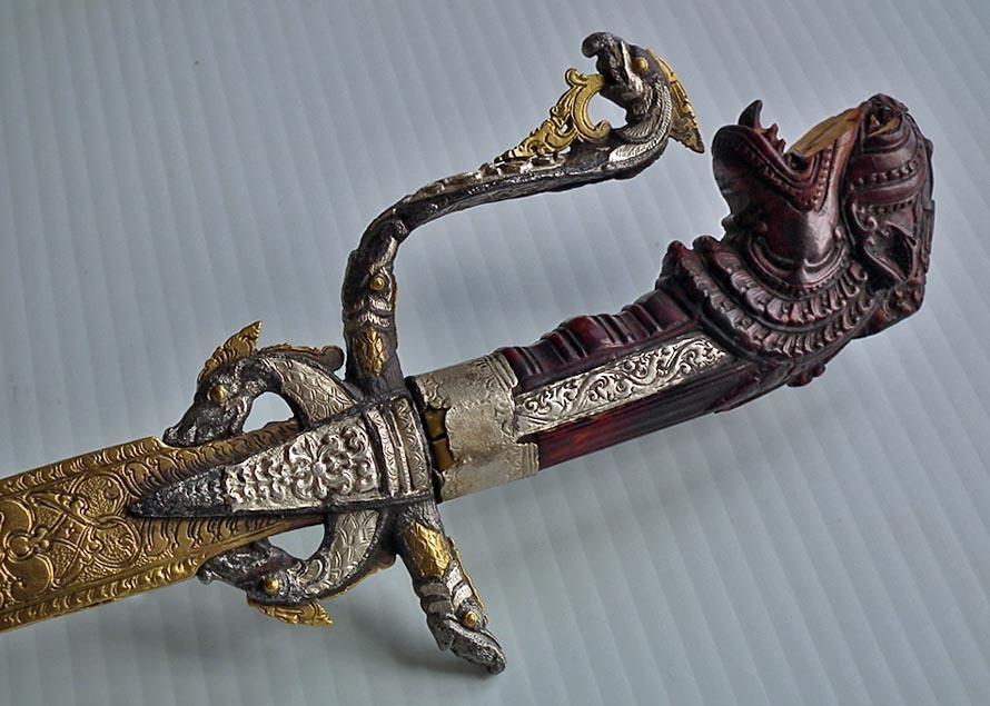 Antique Ceylonese Sinhalese Sword Kastane 17th -18th century Ceylon Sri Lanka