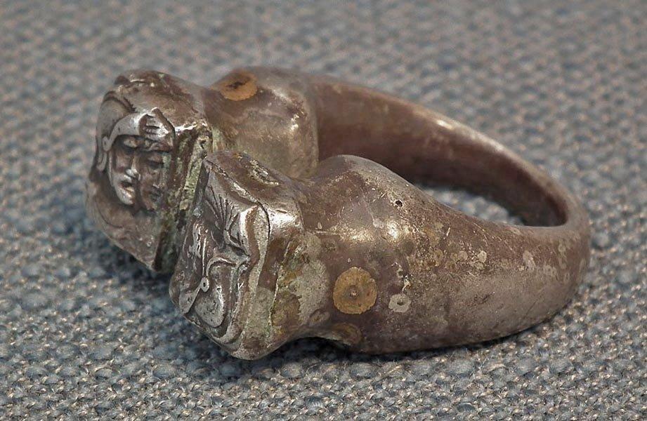 Ancient Roman 1st - 3rd century A.D. legionary Soldier Silver Ring