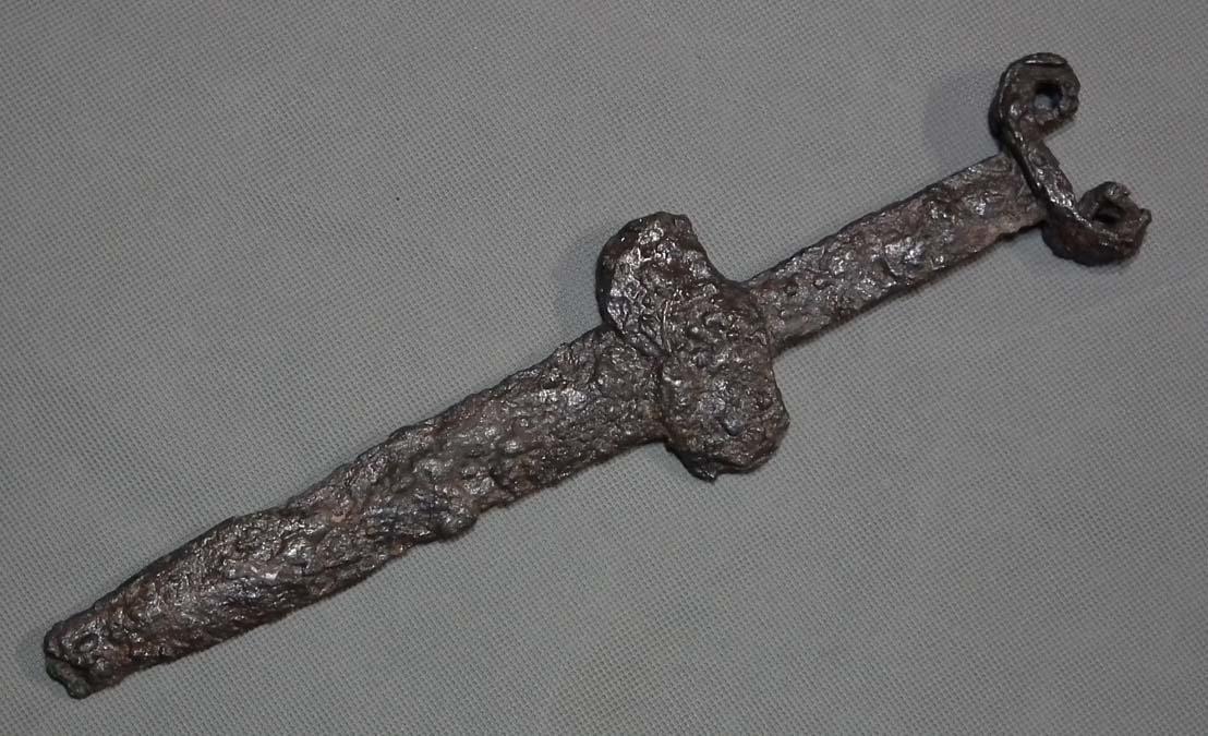 Ancient 6th - 5th century B.C. Scythian Short Sword Dagger Akinakes Acinaces Akinakk