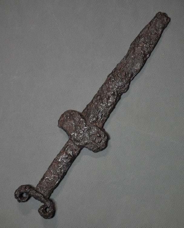 Ancient 6th - 5th century B.C. Scythian Short Sword Dagger Akinakes Acinaces Akinakk