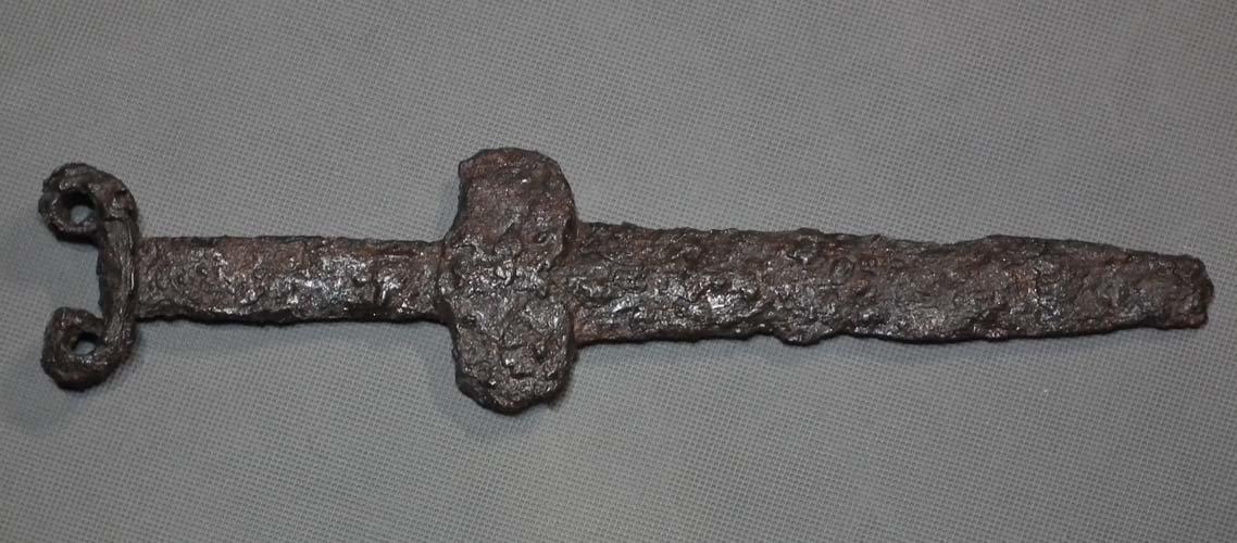 Ancient 6th - 5th century B.C. Scythian Short Sword Dagger Akinakes Acinaces Akinakk