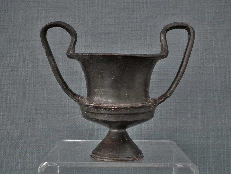 Rare Ancient South Italian Greek Or Etruscan 400 B.C Pottery Wine Cup Kantharos