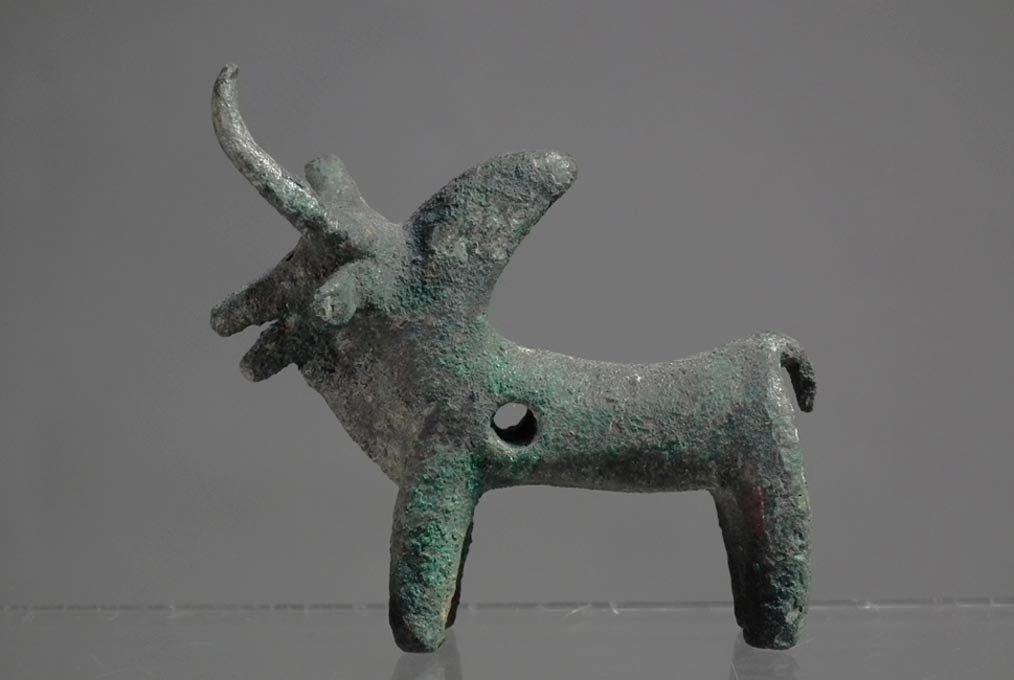 Ancient 1000 B.C. Western Asiatic Bronze Zebu Bull