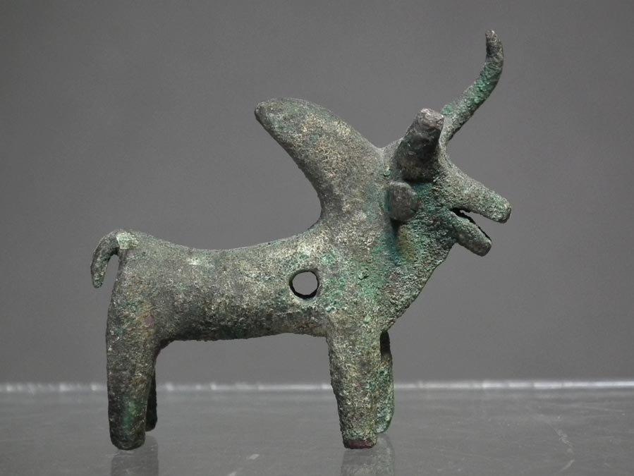 Ancient 1000 B.C. Western Asiatic Bronze Zebu Bull