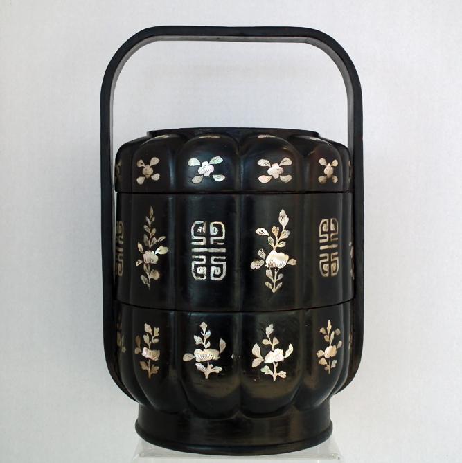Antique Chinese Mother Of Pearl Inlaid Lacquer Qing Dynasty Wedding Basket Lunch Box
