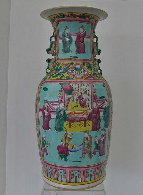 Antique 19th century Qing Dynasty Chinese Porcelain Famille-Rose Turquoise-Ground Vase