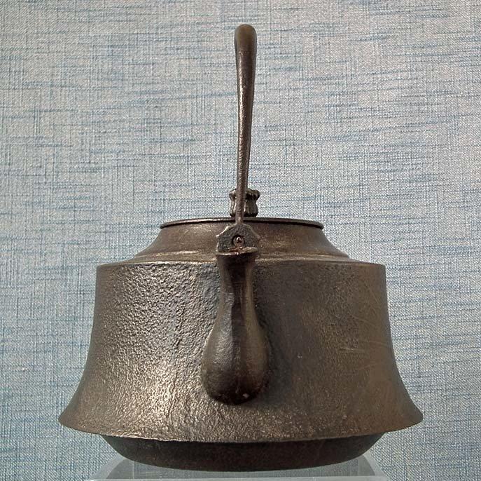 Large Antique Japanese 19th century Meiji Period Cast Iron Teapot Kettle Tetsubin