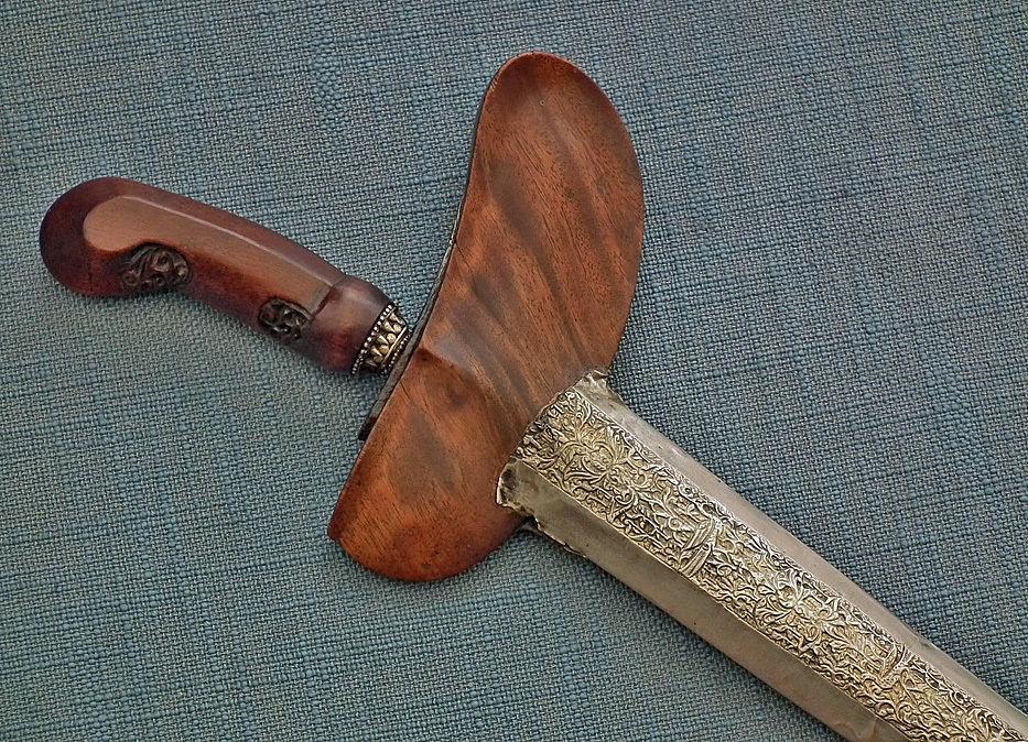 Antique Indonesian Javanese Islamic Short Sword Dagger Kris Keris