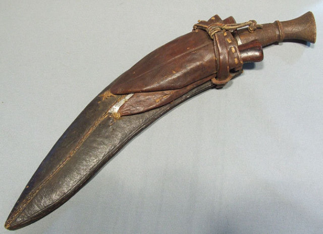 Antique Sword Kukri Knife Gurkhas, Nepal, 19th century