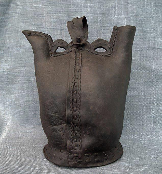 Antique 16th Century Turkish Ottoman Islamic Leather Water Flask Matara to sword