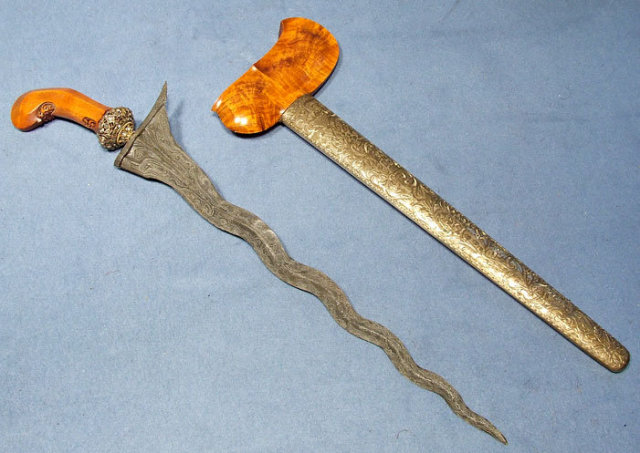 Antique Indonesian Dagger sword Keris - Kriss