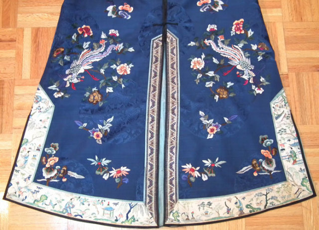 Antique Chinese Qing Dynasty Embroidered Robe