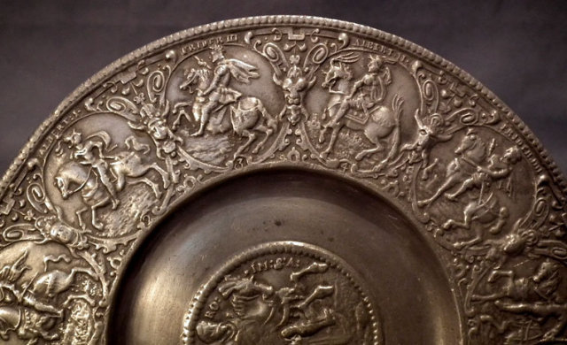 Antique 17th century Nürnberg Zinn Pewter Relief Plate Kaisertel