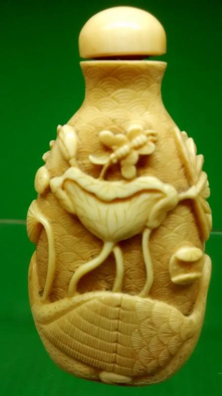 Netsuke Snuff Bottle