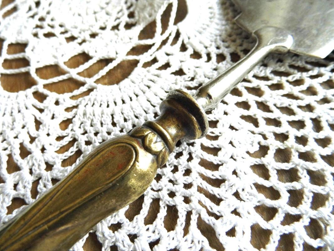 Antique Cake Server Engraved German Brass Plated Handle Vintage Cake Lifter Pie Pastry Serving Spatula Art Deco Ornate Silverware Tableware