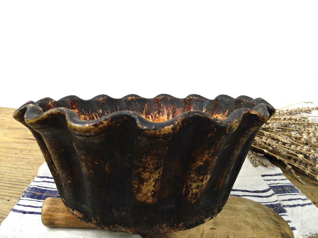 Antique French Pottery Cake Pan Mold Tube Vintage Clay Baking Pan Pudding Form Kugelhopf Jelly Bowl Round Bundt Rustic Country Kitchen Decor