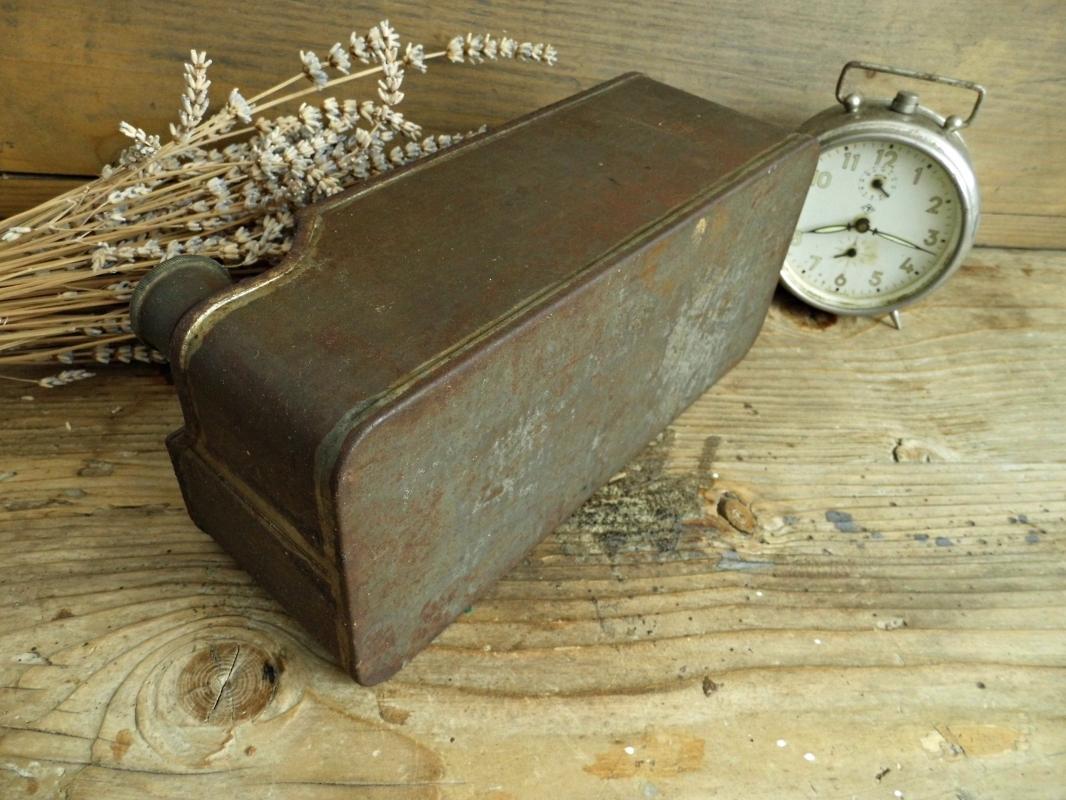 Antique Kerosene Can with Handle Gas Canister Container Vintage Railroad Tool Metal Box Oil Fuel Box Industrial Decor Tinware Man Cave Decor