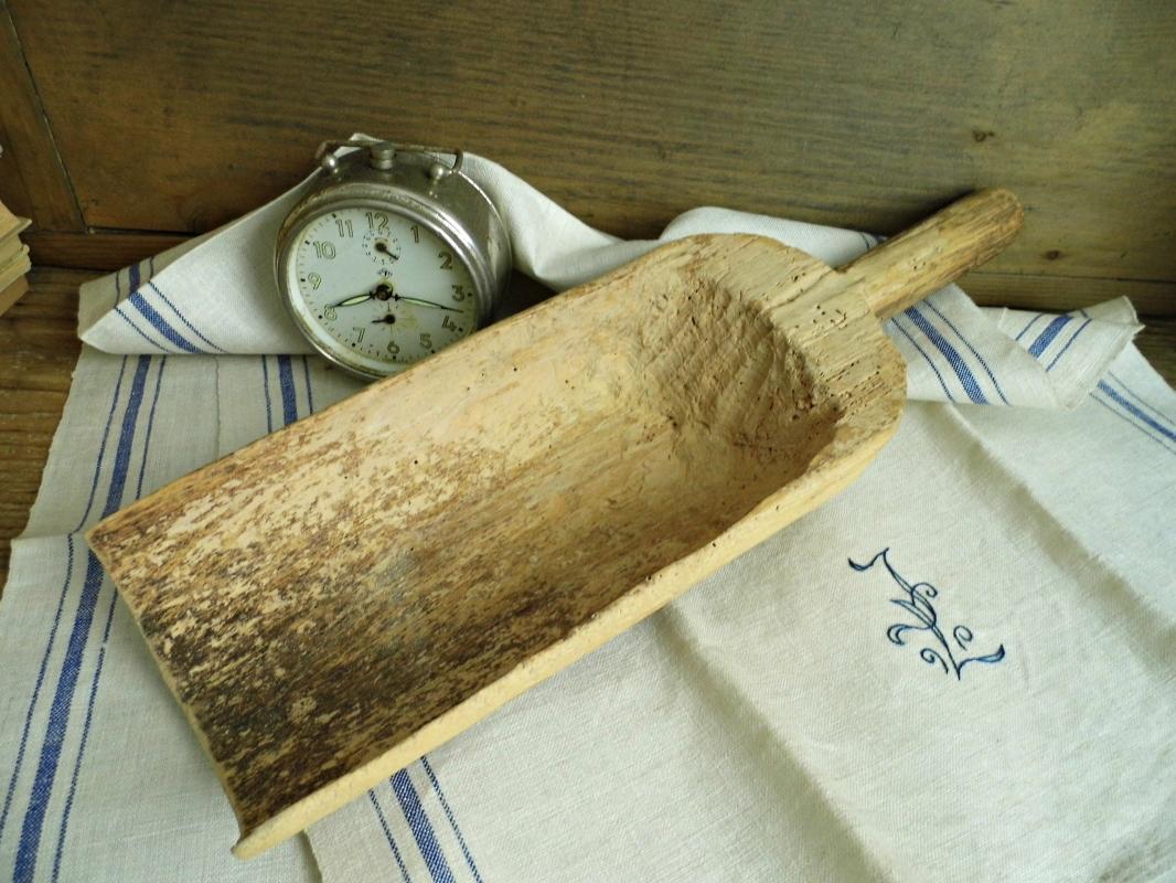 Antique Wood Grain Scoop Large Vintage Carved Measuring Spoon Primitive Wooden Farmhouse Rustic Kitchen Utensil Tool Country Cottage Decor