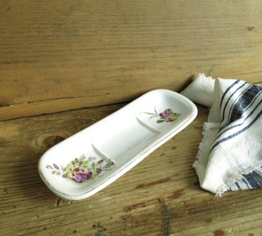 Antique Porcelain Soap Bar Dish or Toothbrush Holder White Floral Ironstone Farmhouse Bath Decor Country Cottage Chic Bathroom Transferware