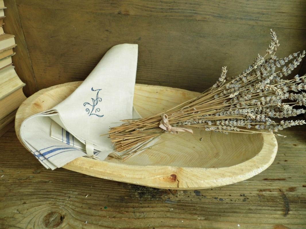 Vintage Large Wooden Dough Bowl Primitive Trencher Hand Carved Poplar Wood Decorative Dish Bowl Primitive Rustic Kitchen Farmhouse Decor