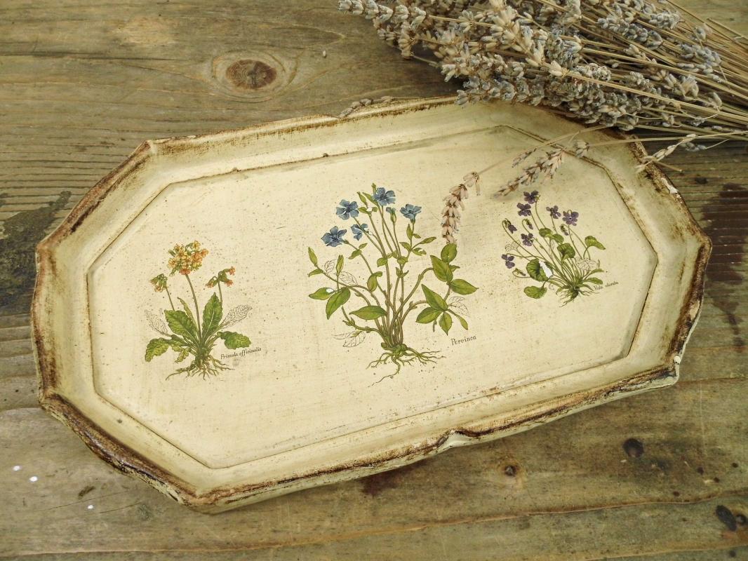 Vintage Italian Florentine Tray Wood Vanity Trinket Medicinal Herbs Beige Dresser Jewelry Tray Scallops Serving Platter Shabby Cottage Chic