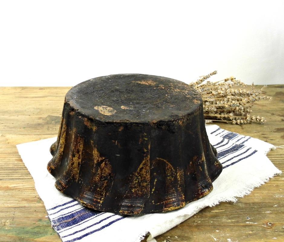 Antique French Pottery Cake Pan Mold Tube Vintage Clay Baking Pan Pudding Form Kugelhopf Jelly Bowl Round Bundt Rustic Country Kitchen Decor