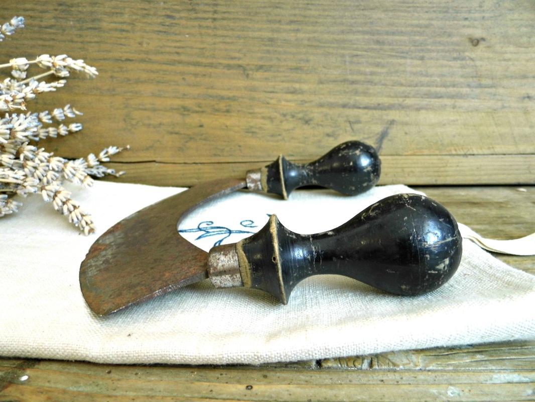 Antique Mezzaluna Rocking Slicer Vintage Herb Chopper Wood Food Mincer Double Handled Vegetable Cutter Knife Kitchen Utensil Farmhouse Decor