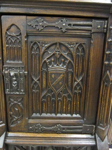 Small Gothic Cabinet (Argenterie)