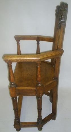 French Gothic Caquetoires