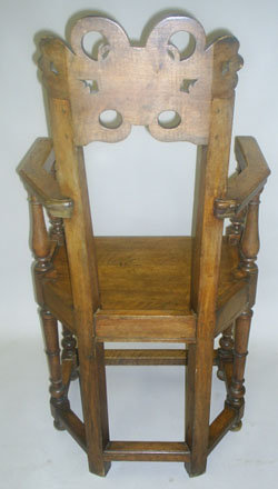 French Gothic Caquetoires