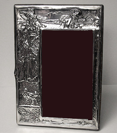 Art Nouveau English Silver Photograph Frame, Birmingham 1906, James Deakin.