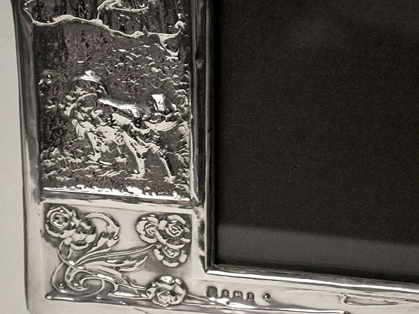 Art Nouveau English Silver Photograph Frame, Birmingham 1906, James Deakin.