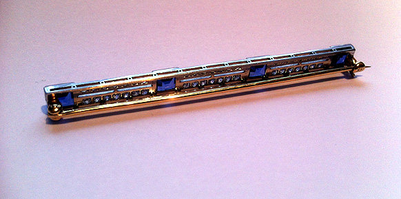 Art Deco Sapphire Diamond Platinum Bar Brooch, C.1920.