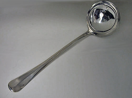 English Hanoverian Rat Tail Soup Ladle, London 1914, William Hutton & Sons