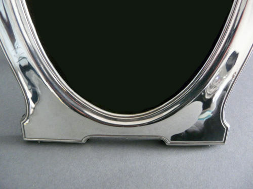 Art Nouveau English Silver Photograph Frame, Birmingham 1914, Hayes & Co.