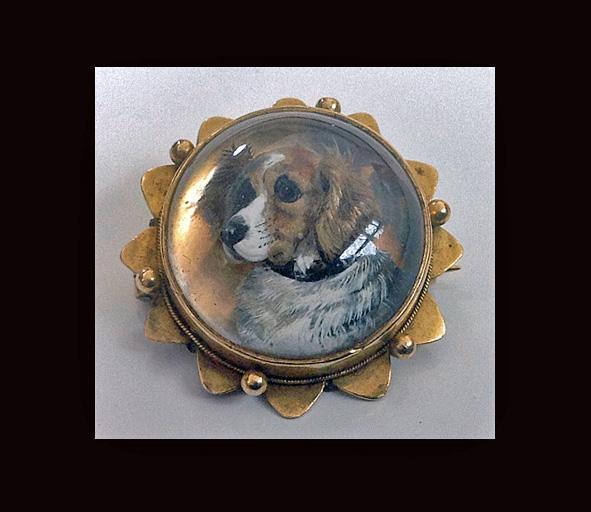 Spaniel Dog Reverse Intaglio Crystal Brooch