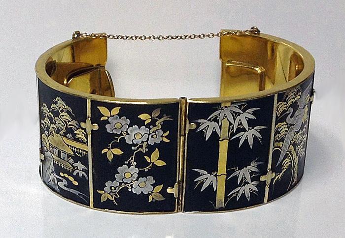 Antique Shakudo Bangle, C.1900.
