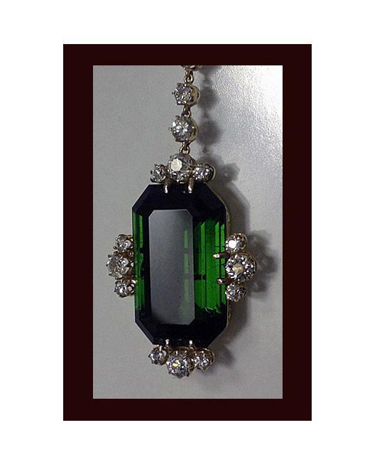 Fine Green Tourmaline and Diamond Pendant Necklace, 20th century