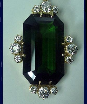 Fine Green Tourmaline and Diamond Pendant Necklace, 20th century