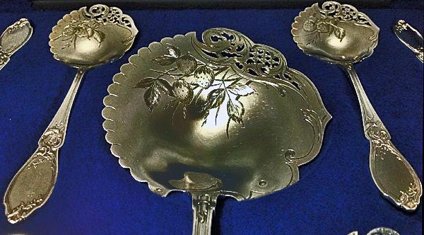 Rare Antique French 950 std silver strawberry set, Claude Doutre Roussel
