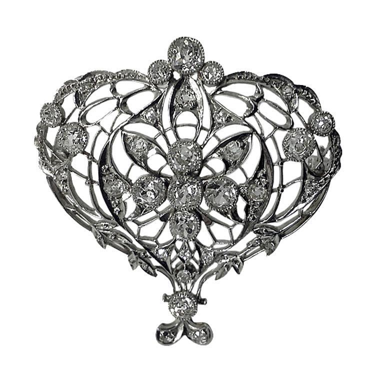 Edwardian Diamond Platinum Brooch, English C.1900