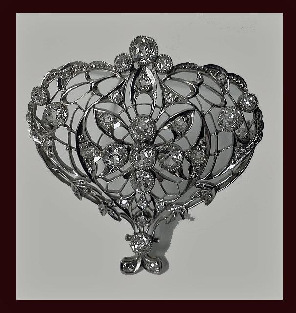 Edwardian Diamond Platinum Brooch, English C.1900